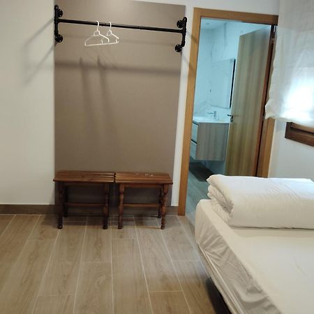 Albergue Hostel Nuestra Senora Del Camino 科巴罗 外观 照片