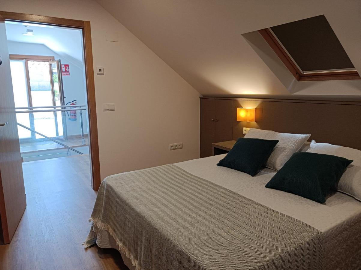 Albergue Hostel Nuestra Senora Del Camino 科巴罗 外观 照片