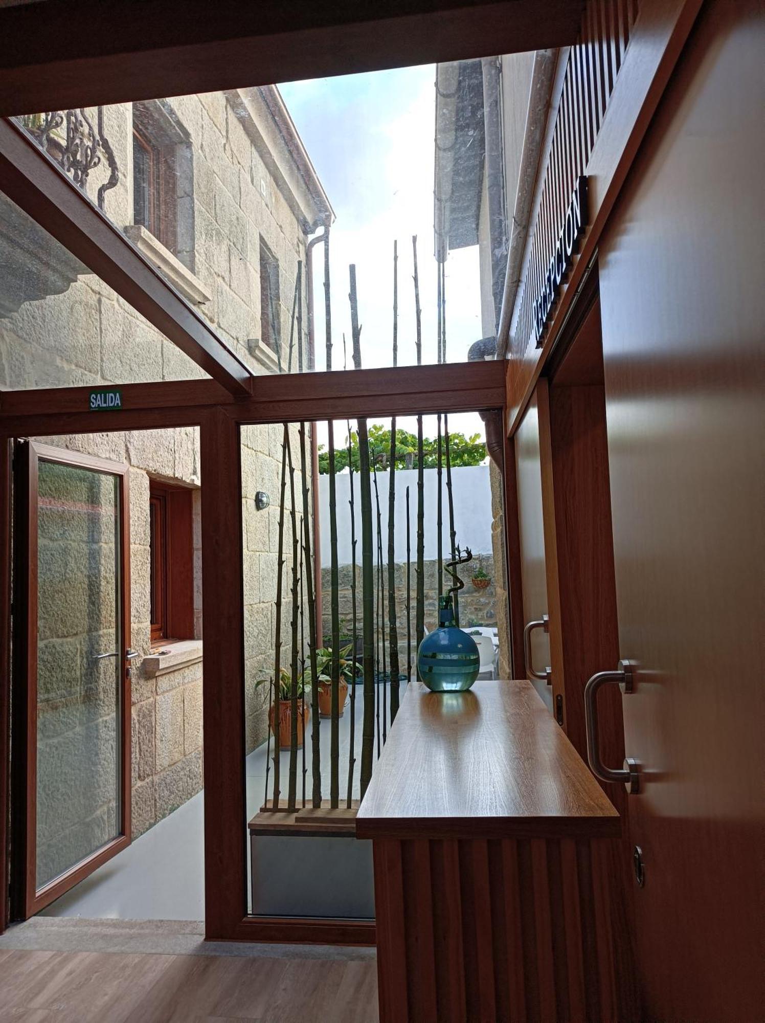 Albergue Hostel Nuestra Senora Del Camino 科巴罗 外观 照片
